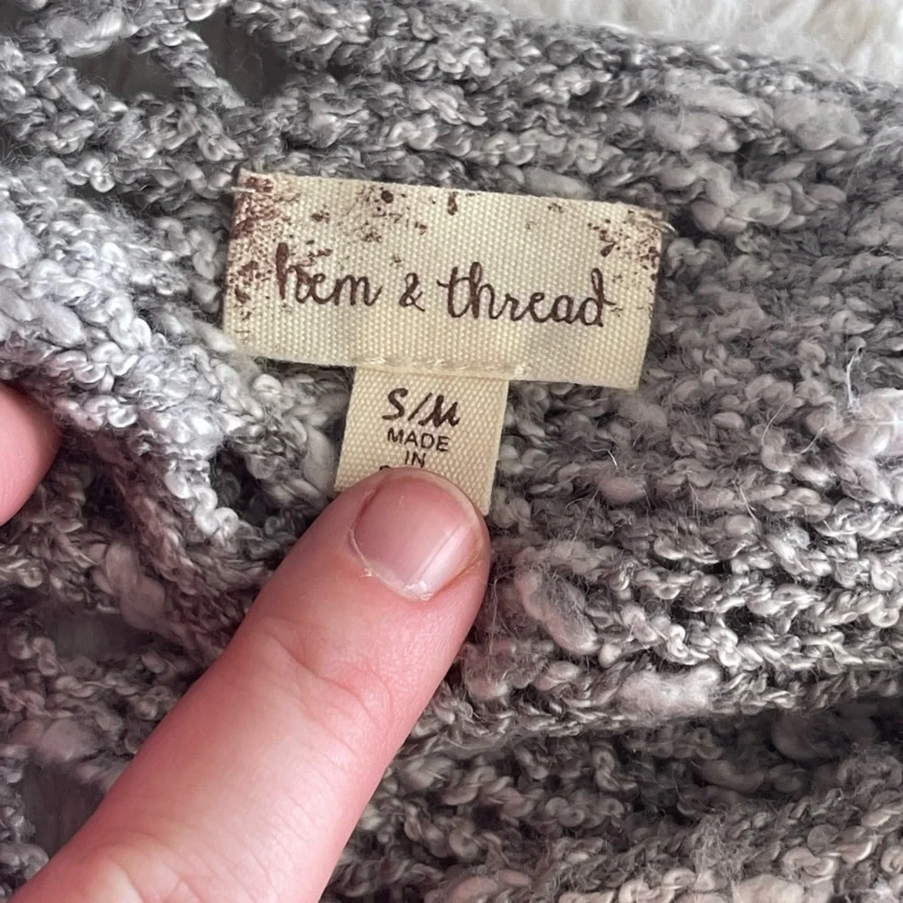 Hem & Thread Gray and Yellow Open Knit Scoop-Neck Pullover - Picture 3 of 5